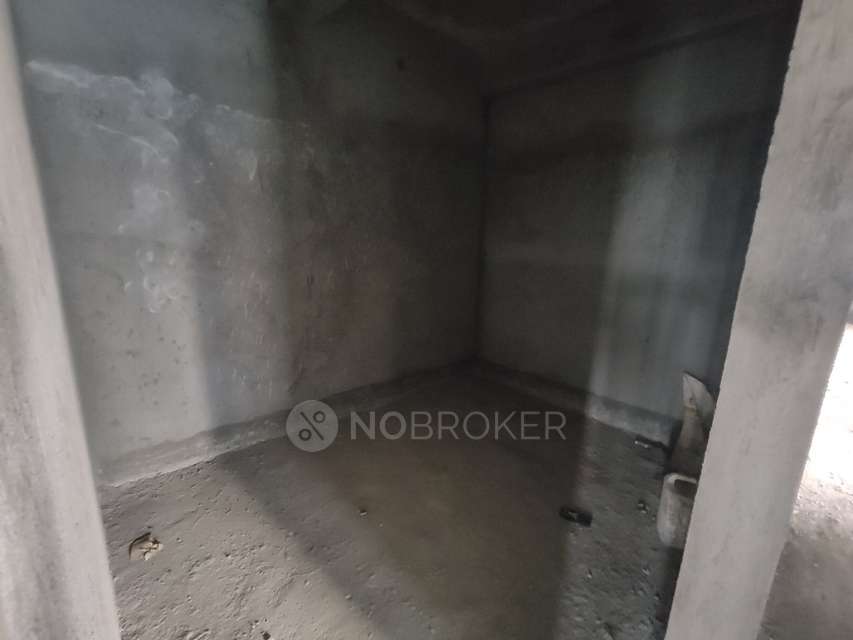 4+ BHK Flat In Geetanjali Pararide,near Aspee Auditorium,marve Road Malad West For Sale  In Malad West