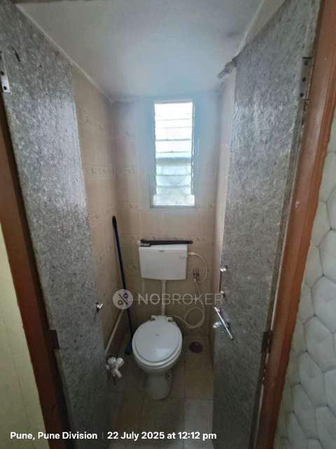 2 BHK Flat In Pushpa Towers for Rent  In Parvati Paytha