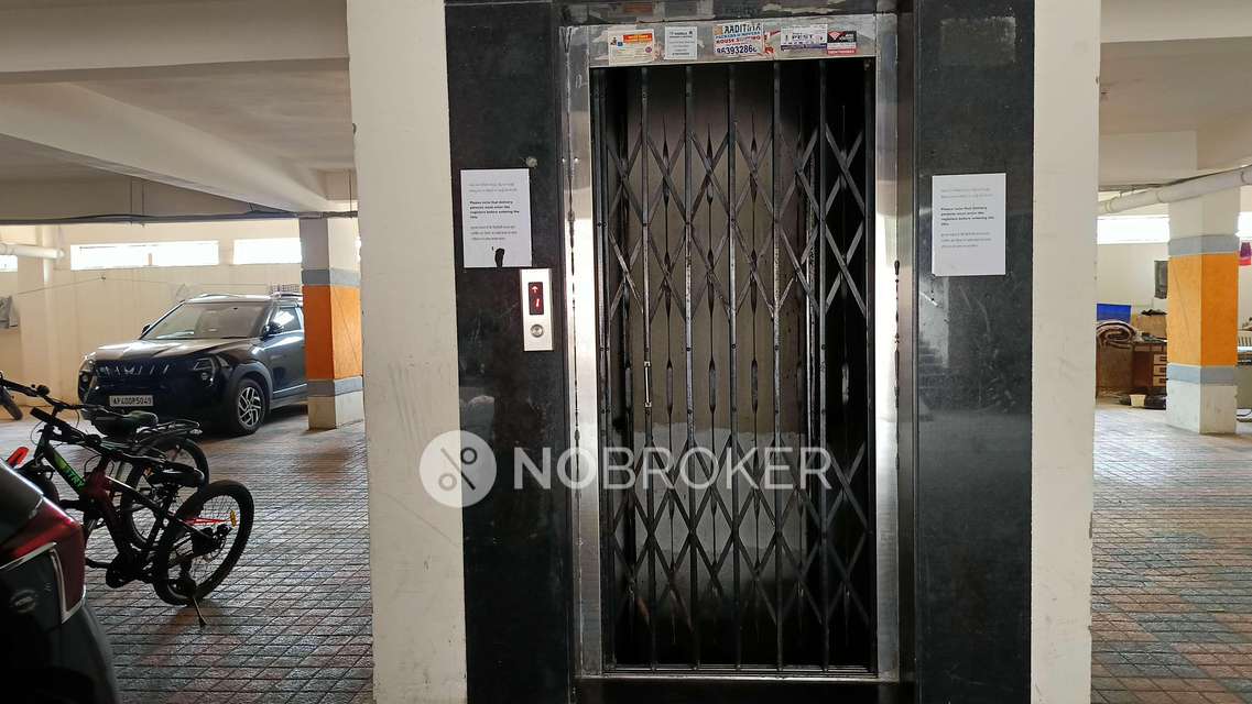 3 BHK Flat In Sri Jagan Vinci Towers For Sale  In Pragathi Nagar