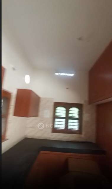 PG for Girls in Officers Colony