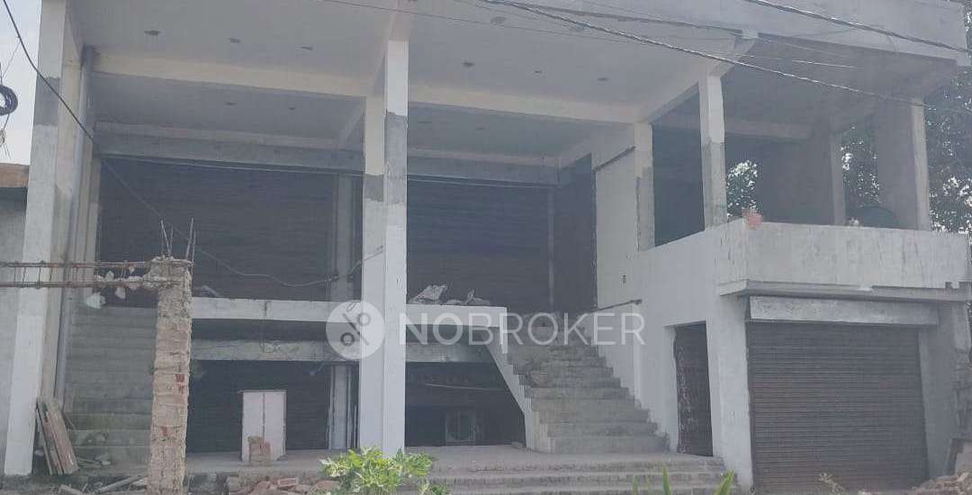 Showroom in Chhapraula, Greater Noida for Rent 