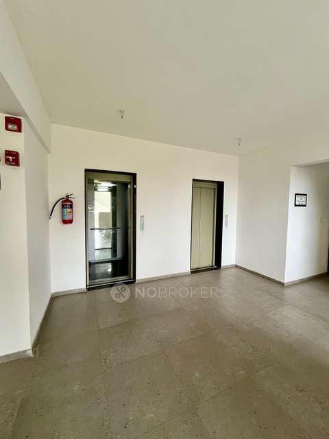 2 BHK Flat In Devi Crest for Rent  In Devi Crest A-1