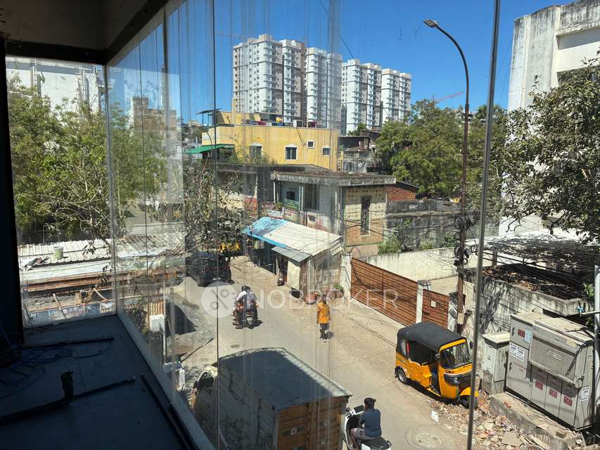 Showroom in Koyambedu, Chennai for Rent 