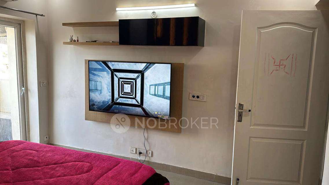 2 BHK Flat In The Hyde Park For Sale  In Sector 78