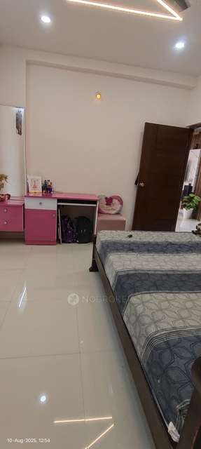 2 BHK Flat In Saudha Ridge For Sale  In Mahadevpur Colony