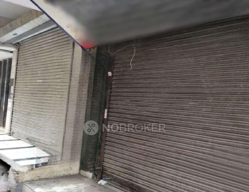 Shop in Laxmi Nagar, Delhi for sale 