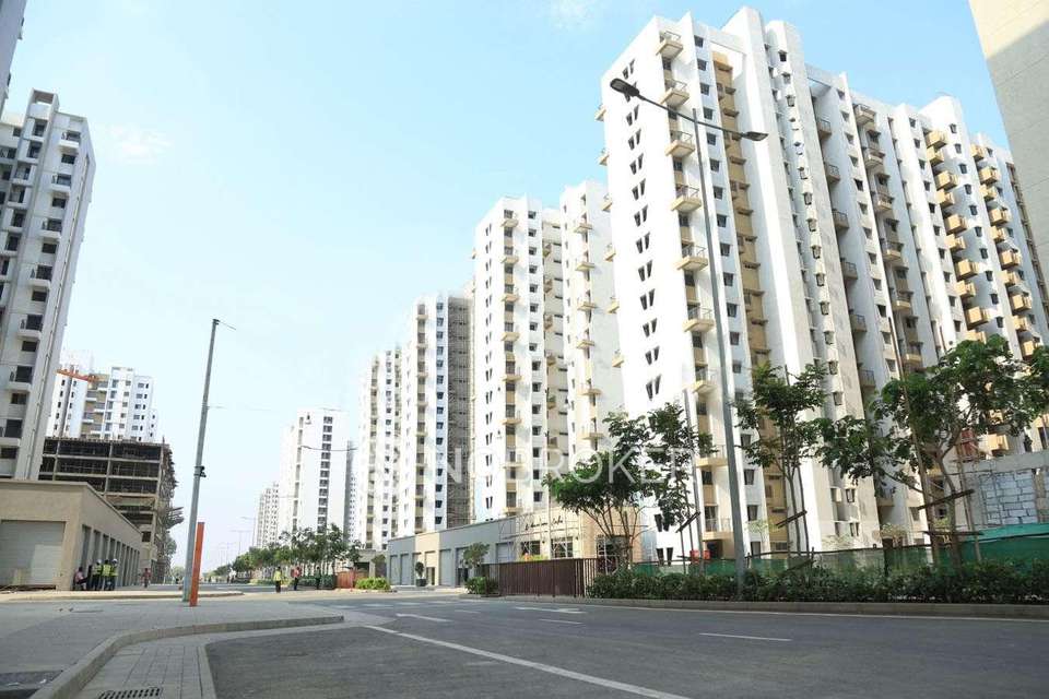 2 BHK Flat In Lodha Lakeshore Greens For Sale  In Dombivli East