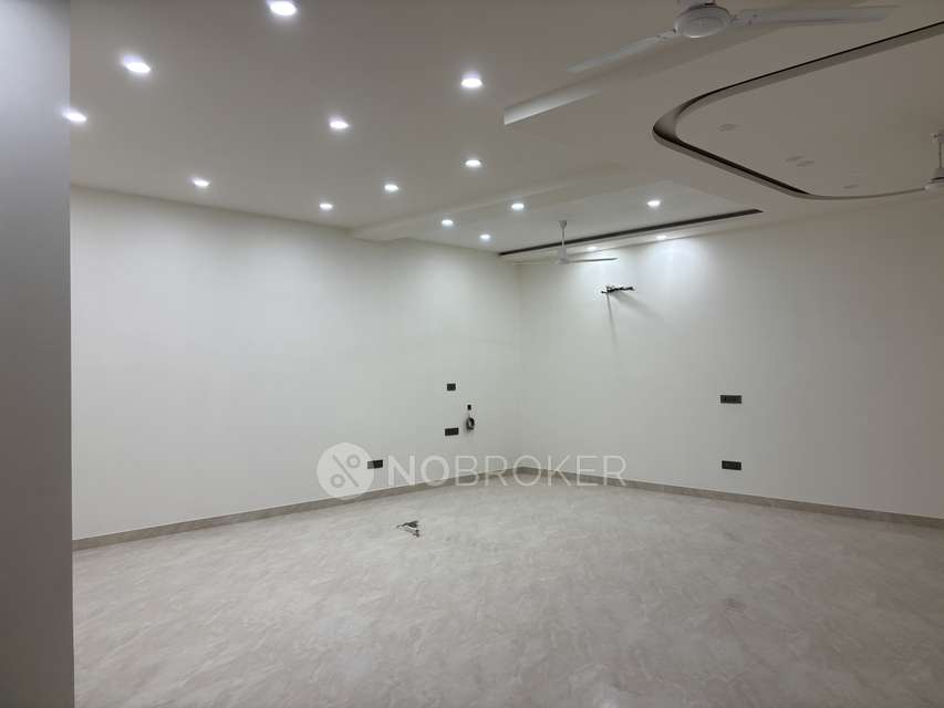 Office Space in Sarvapriya Vihar, Delhi for Rent 