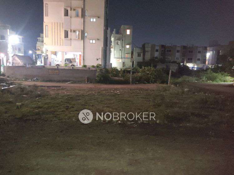 2 BHK Flat In Apartment For Sale  In Hasthinapuram