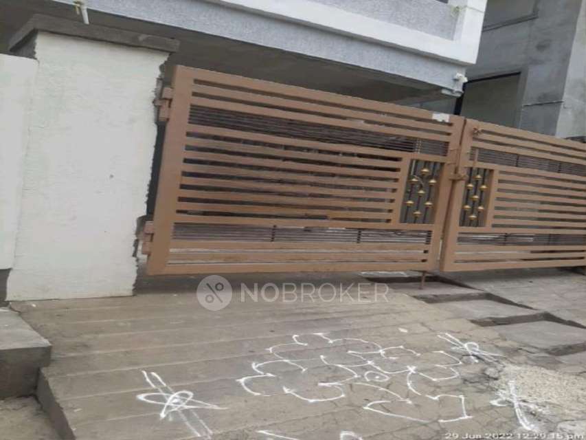 3 BHK Flat In Standalone Builidng For Sale  In Dilshuknagar