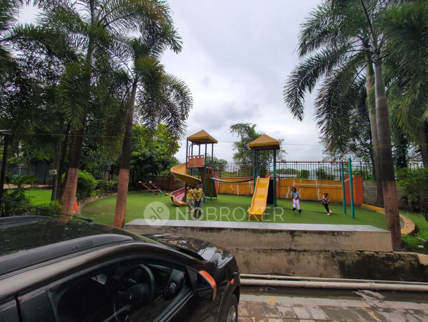 2 BHK Flat In Swarna Building For Sale  In Mira Road East