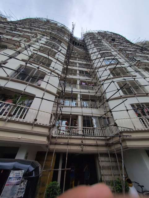 2 BHK Flat In Swarna Building For Sale  In Mira Road East