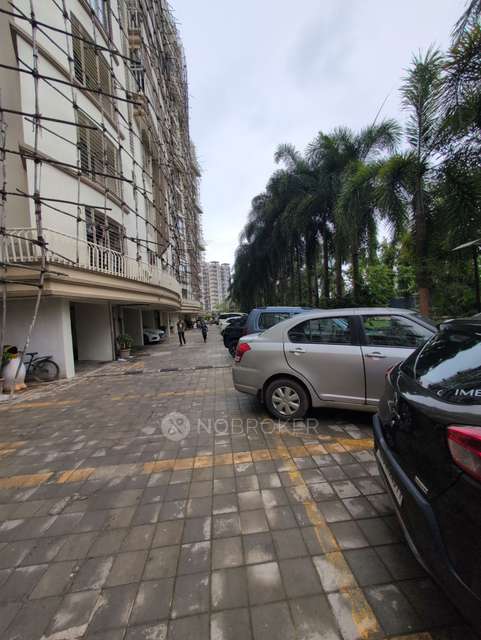2 BHK Flat In Swarna Building For Sale  In Mira Road East