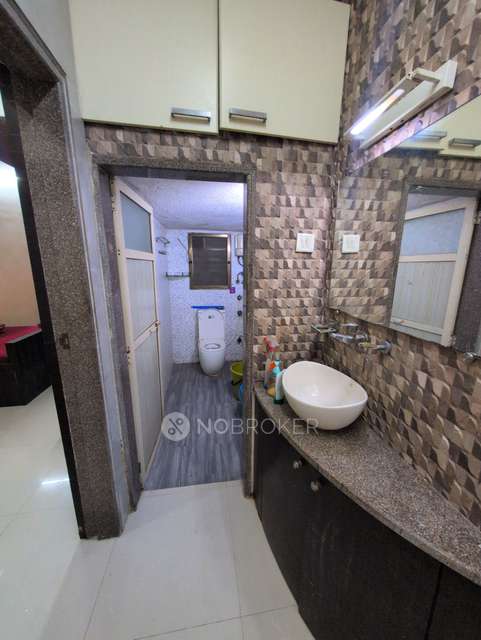 2 BHK Flat In Swarna Building For Sale  In Mira Road East