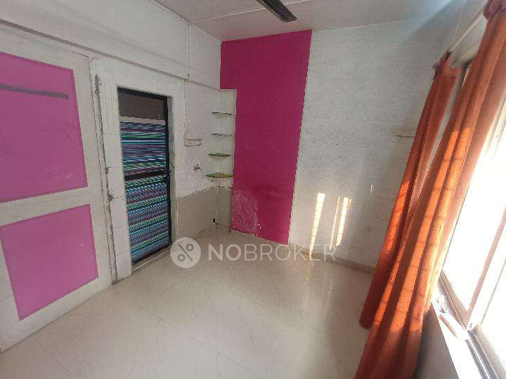 Office Space in Malad West, Mumbai for Rent 