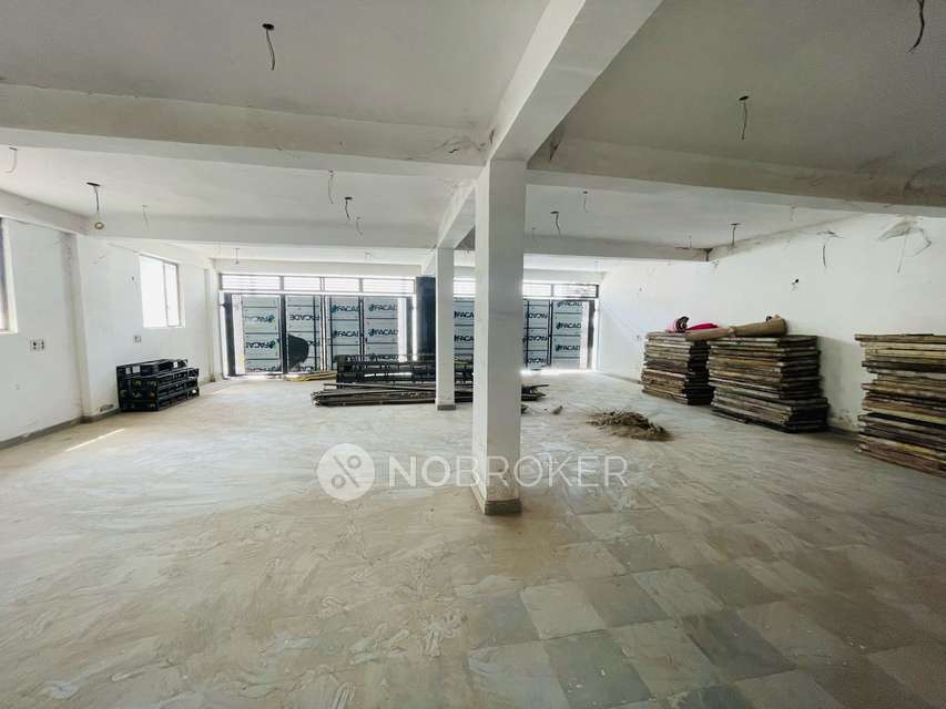 Showroom in Sultanpur, Delhi for Rent 