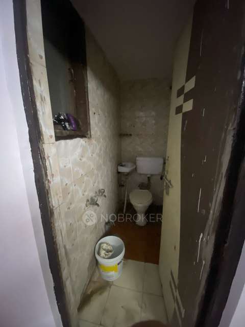 3 BHK Flat In C Block For Sale  In Ramprastha Colony