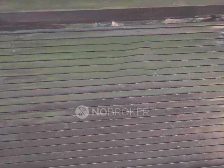 Shop in Pandav Nagar, Delhi for Rent 