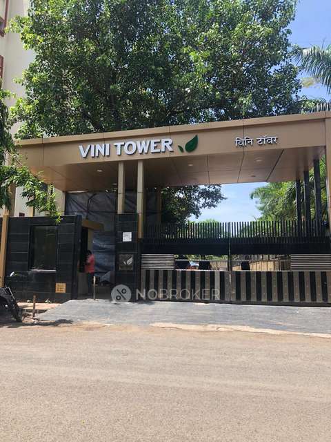 1 RK Flat In Vini Tower For Sale  In Malad West