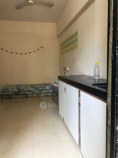 1 RK Flat In Vini Tower For Sale  In Malad West