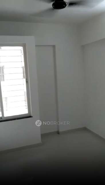 2 BHK Flat In Majestique Oasis For Sale  In Hadapsar