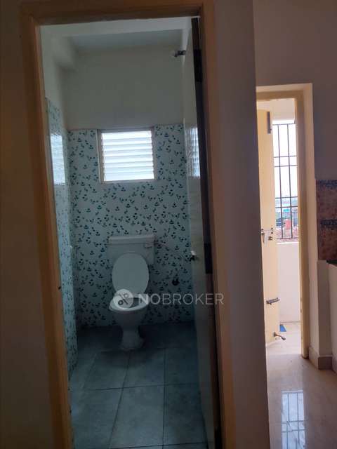 2 BHK Flat In Sree Jee For Sale  In Korattur