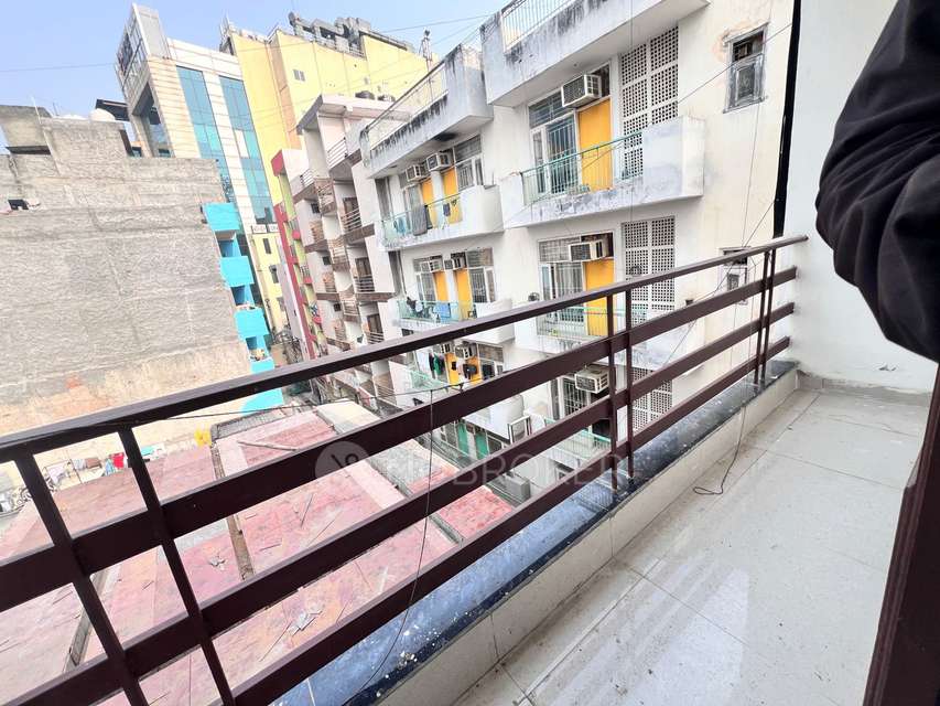 PG for Boys in Sector126