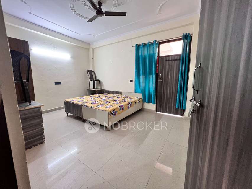 PG for Boys in Sector126