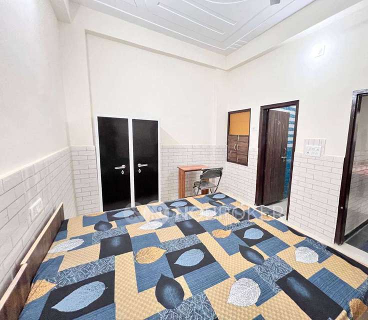 PG for Boys in Sector126