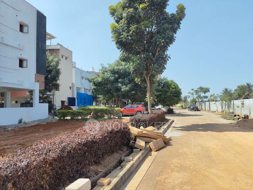 Plot For Sale  In Pioneer Lake District In Gattahalli