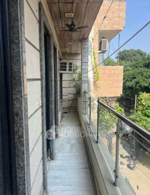 4 BHK Flat For Sale  In Karol Bagh