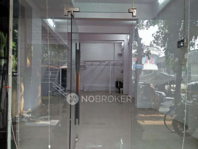 Showroom in Andheri West, Mumbai for sale 