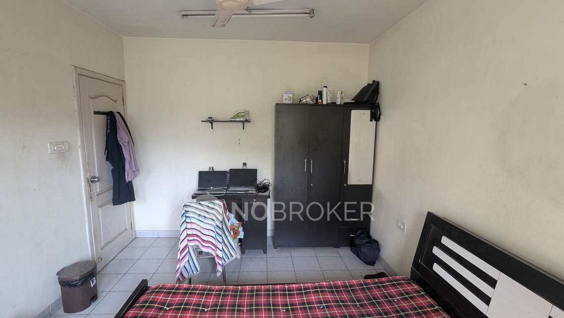 Single Room for Male In 3 BHK  In 401 Cygna In Zircon Apartment