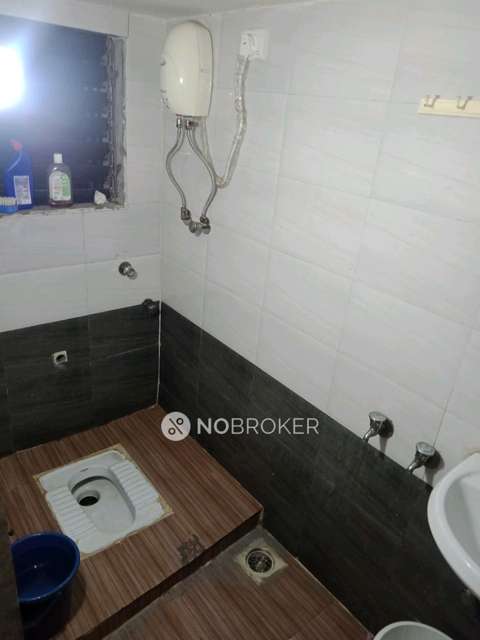 1 BHK Flat In Madhav Apartment For Sale  In Bolinj Naka