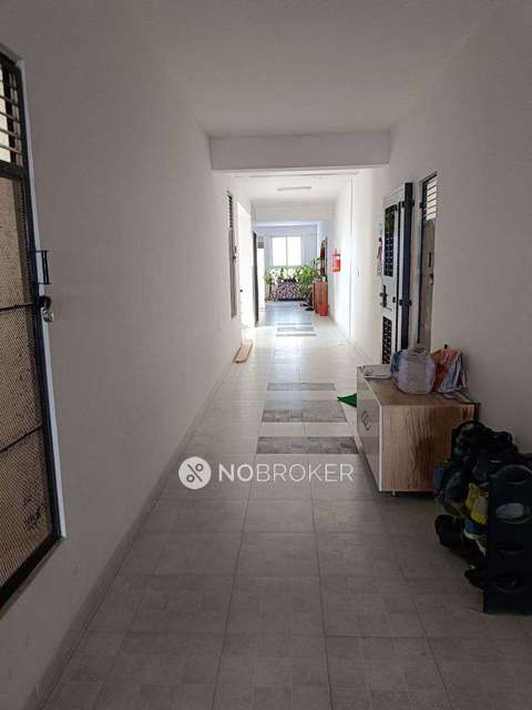 3 BHK Flat In Vakil Daffodils For Sale  In Madiwala