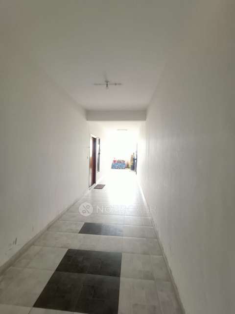 3 BHK Flat In Vakil Daffodils For Sale  In Madiwala