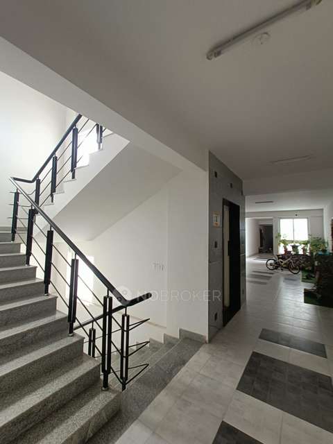 3 BHK Flat In Vakil Daffodils For Sale  In Madiwala