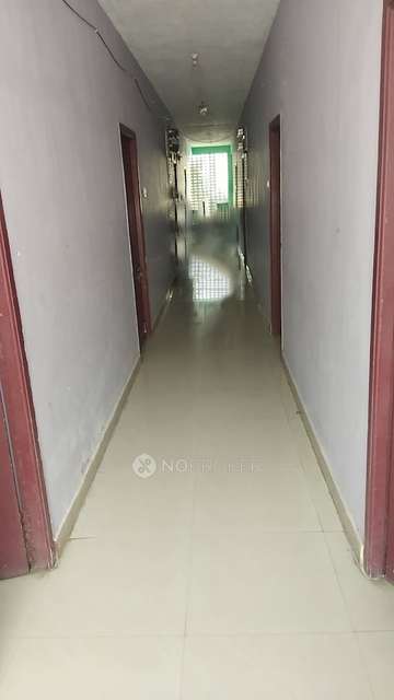 PG for Boys in Kelambakkam