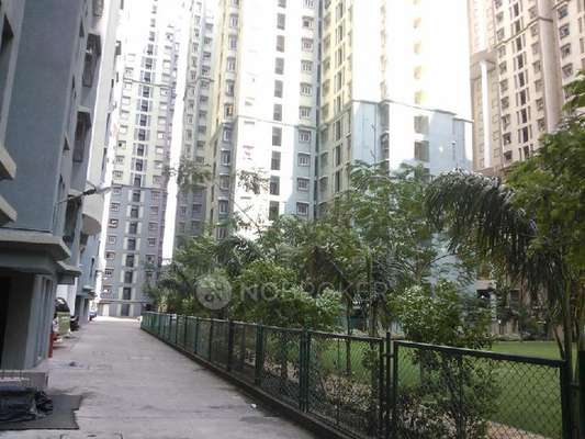 1 BHK Flat In Swapnapurti Chs for Rent  In Byculla East