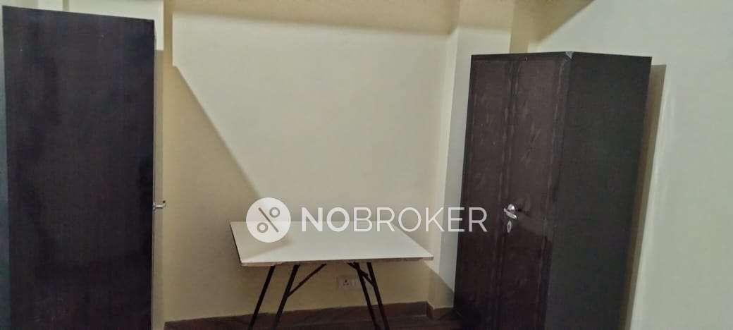 2 BHK Flat for Rent  In  Gautam Nagar, 