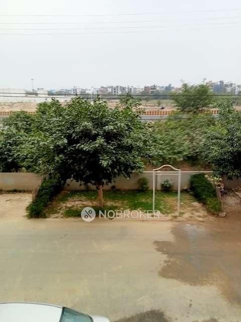 4+ BHK Flat For Sale  In Sector 63 A