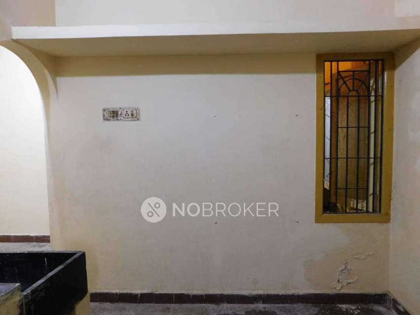 2 BHK Flat In Guru Complex  for Rent  In Old Washermanpet