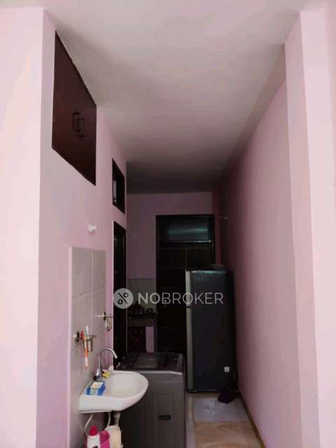 1 BHK Flat In Huda Plot Sector 10 for Rent  In  Sector 10