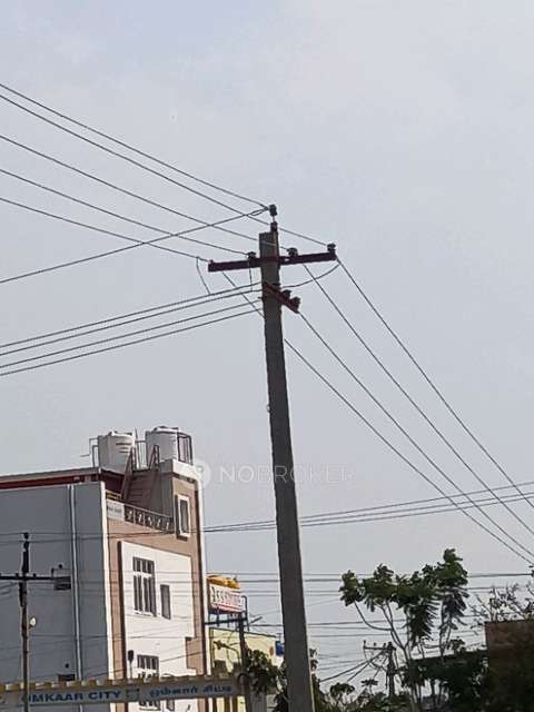 2 BHK Flat In Hosur Rd for Rent  In Vakil Hosur Hills Owners Association