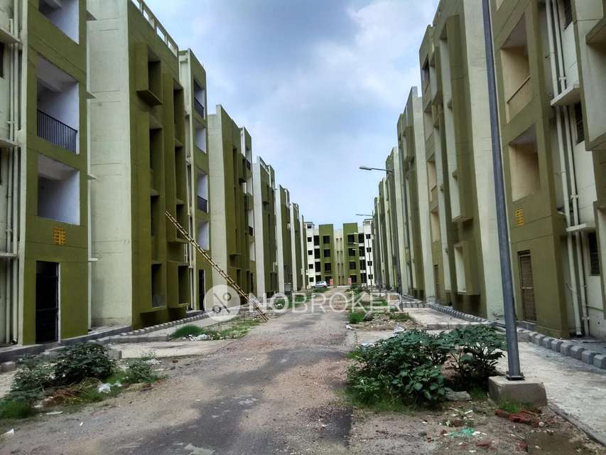 3 BHK Flat In Mandola Vihar Apartment for Rent  In Loni