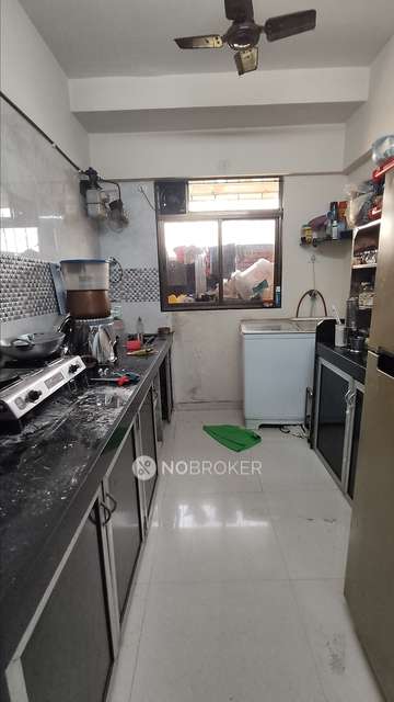 2 BHK Flat In Ch Medha Chsl For Sale  In Kandivali West