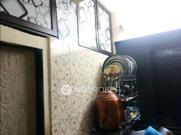 1 RK Flat In Rajesh Bhuvan Society For Sale  In Thane West