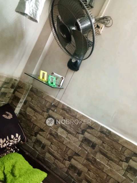 1 RK Flat In Rajesh Bhuvan Society For Sale  In Thane West