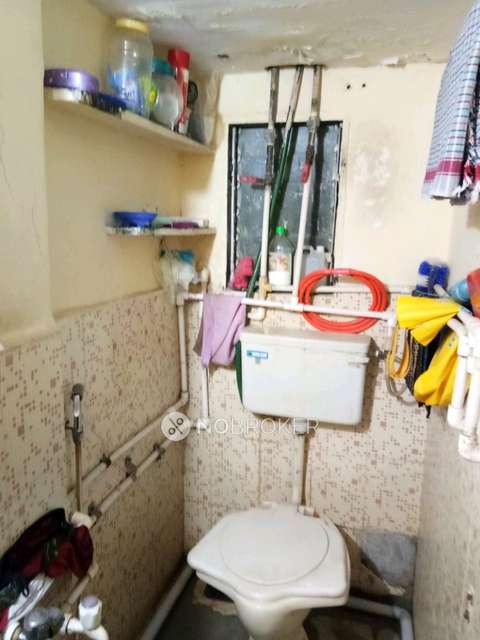 1 RK Flat In Rajesh Bhuvan Society For Sale  In Thane West