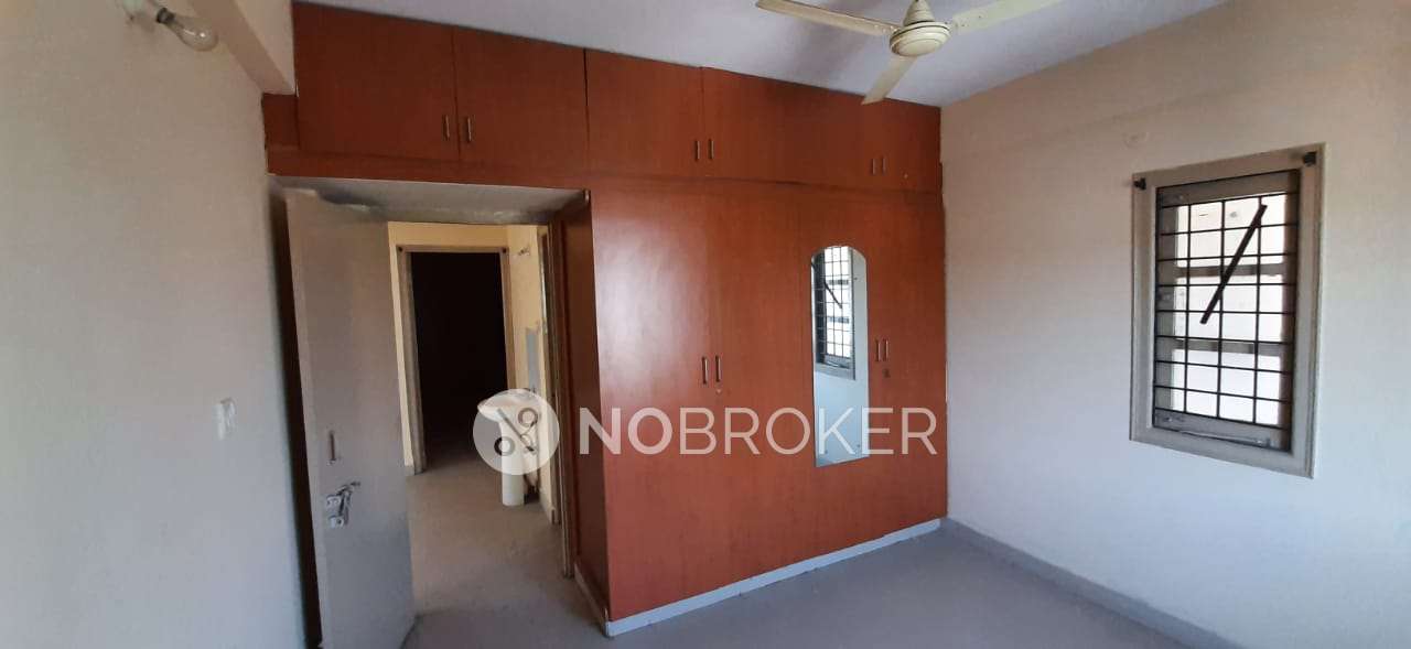 2 BHK Flat In Sri Lakshmi Comforts For Sale  In Kumaraswamy Layout